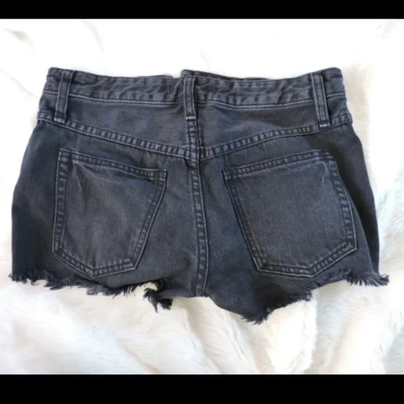 FREE PEOPLE FADED BLACK DENIM CUT OFF SHORTS 25 - Picture 2 of 3